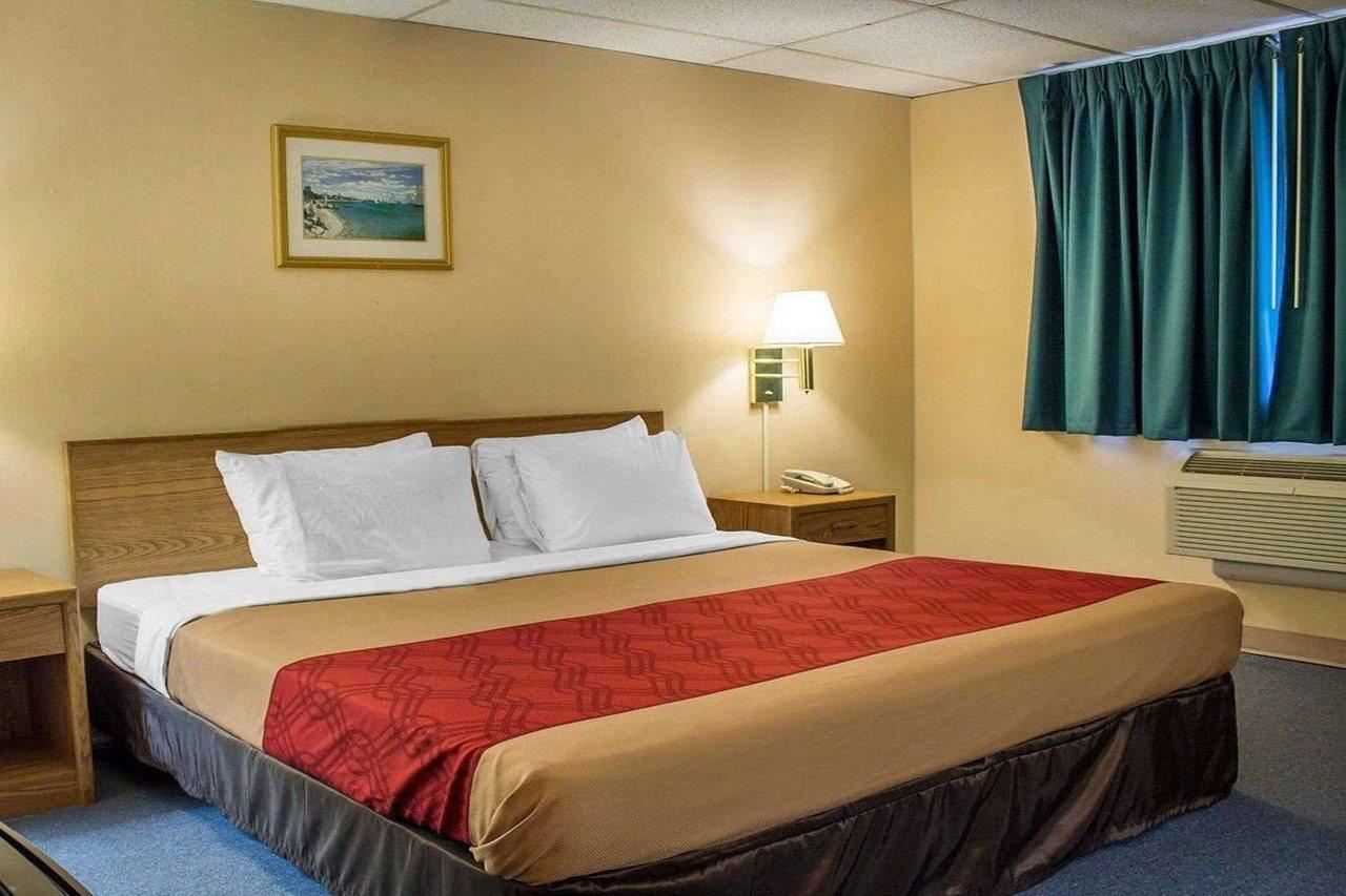 Hotel Econo 2*