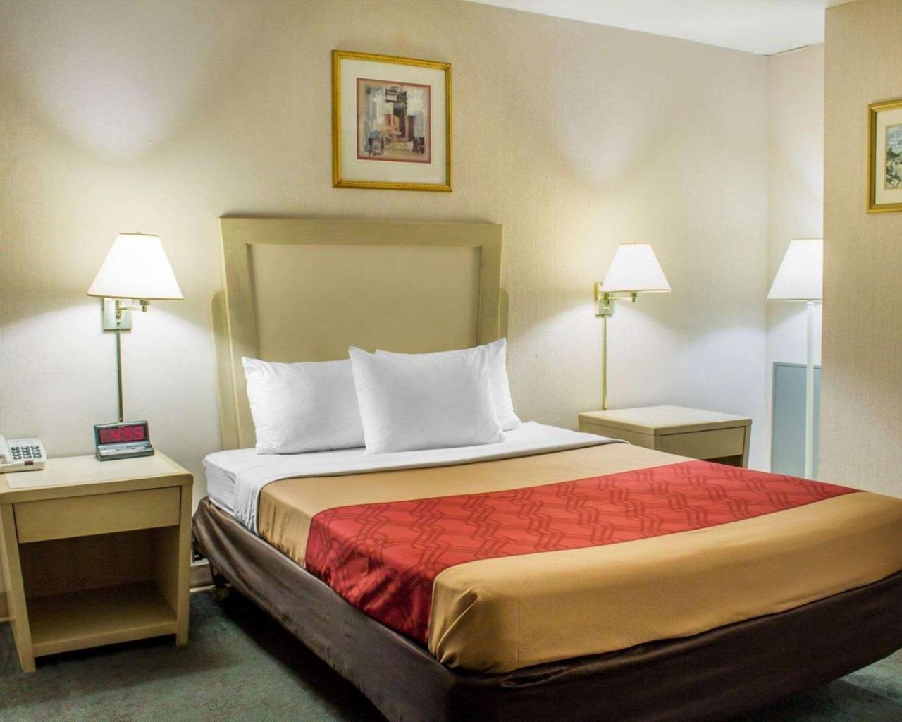 Hotel Econo