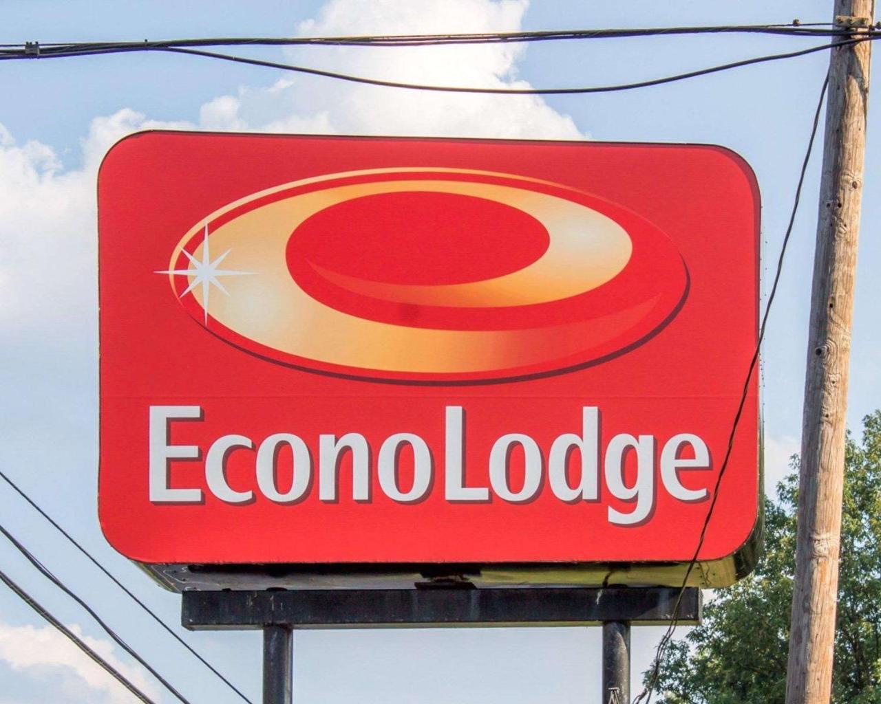 Econo Hotel 2*